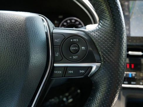 Used 2022 Toyota Avalon Touring FWD image 18