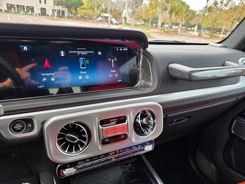 Used 2025 Mercedes-Benz G 63 AMG 4MATIC image 18