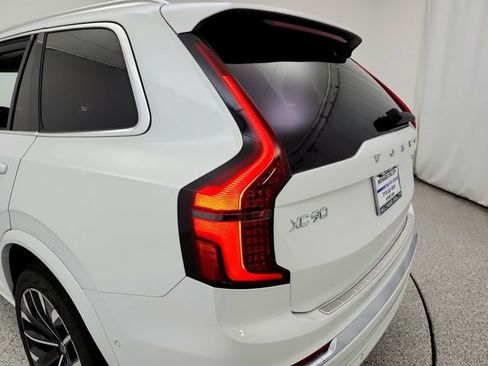 New 2026 Volvo XC90 T8 Plus w/ Protection Package Premier AWD/4WD image 29