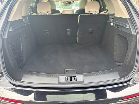 Used 2025 Lincoln Corsair FWD w/ Equipment Group 101A image 18