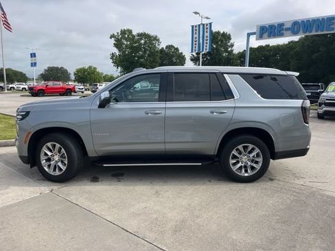 Used 2025 Chevrolet Tahoe Premier RWD image 3