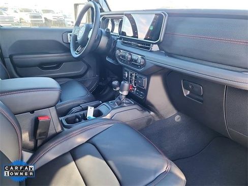 Used 2025 Jeep Wrangler Unlimited Rubicon image 18