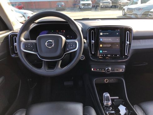 Used 2023 Volvo XC40 B5 Plus w/ Protection Package Premier image 16