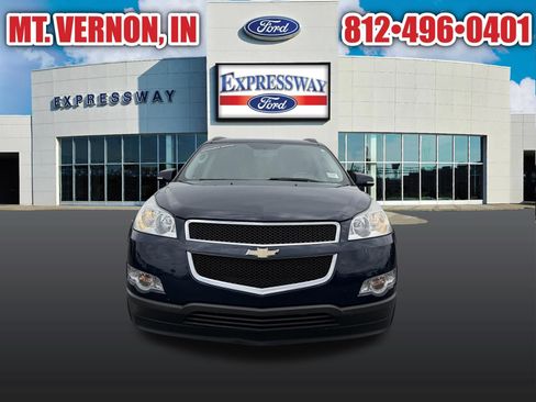 Used 2011 Chevrolet Traverse LT w/ Personal Connectivity Package FWD image 3
