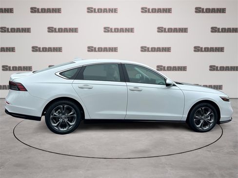 Used 2023 Honda Accord EX-L image 6