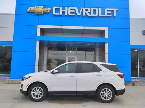Used 2022 Chevrolet Equinox LT FWD image 9