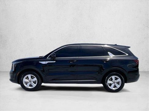 Used 2024 Kia Sorento LX FWD image 6