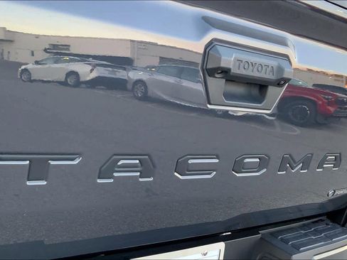 Used 2024 Toyota Tacoma TRD Off-Road w/ TRD Off Road Premium Package image 30