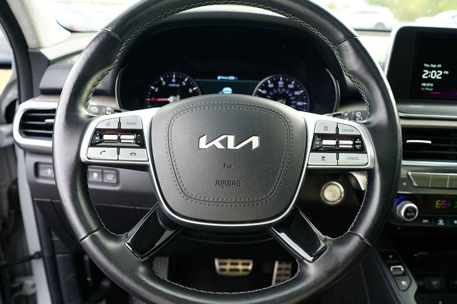 Used 2022 Kia Telluride SX w/ SX Prestige Package AWD/4WD image 17
