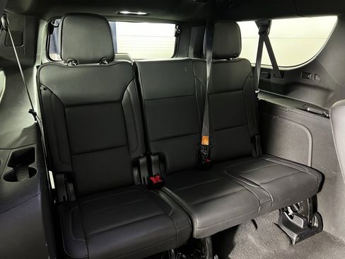 Used 2023 GMC Yukon XL Denali w/ Denali Reserve Package image 28