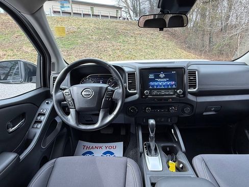 Used 2023 Nissan Frontier SV w/ SV Convenience Package image 12