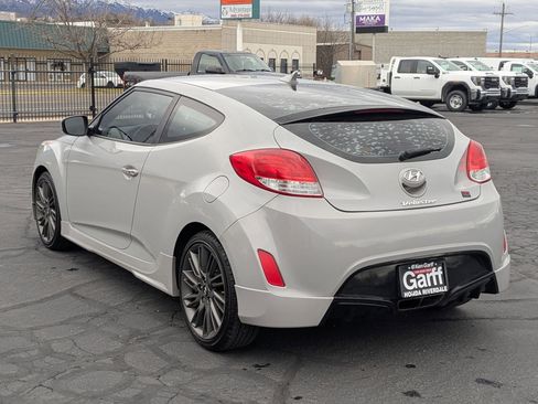 Used 2013 Hyundai Veloster RE:MIX Edition image 8