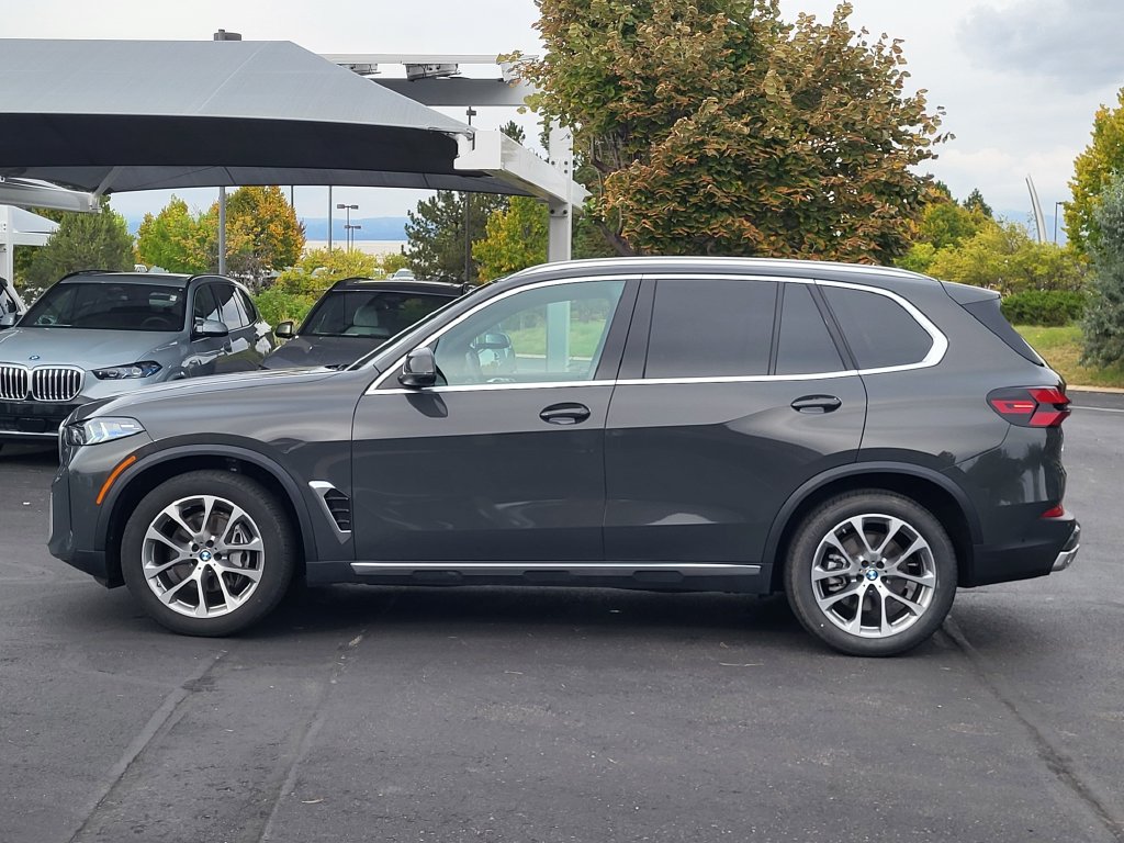 Used 2026 BMW X5 xDrive40i AWD/4WD image 7