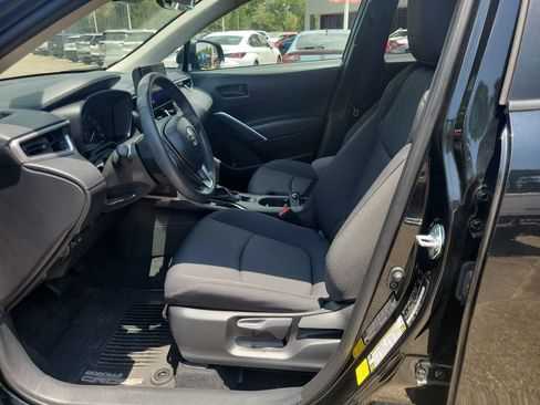 Certified 2025 Toyota Corolla Cross LE FWD image 15