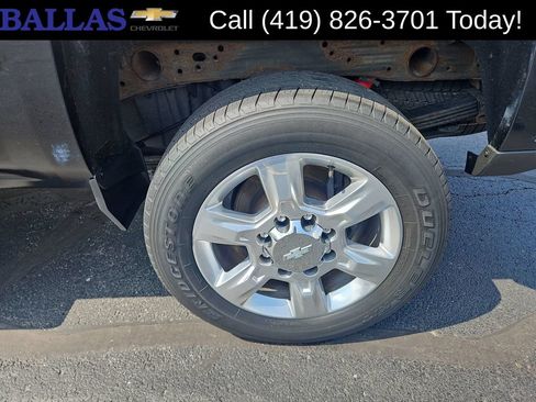 Used 2017 Chevrolet Silverado 2500 LTZ w/ Duramax Plus Package AWD/4WD image 33