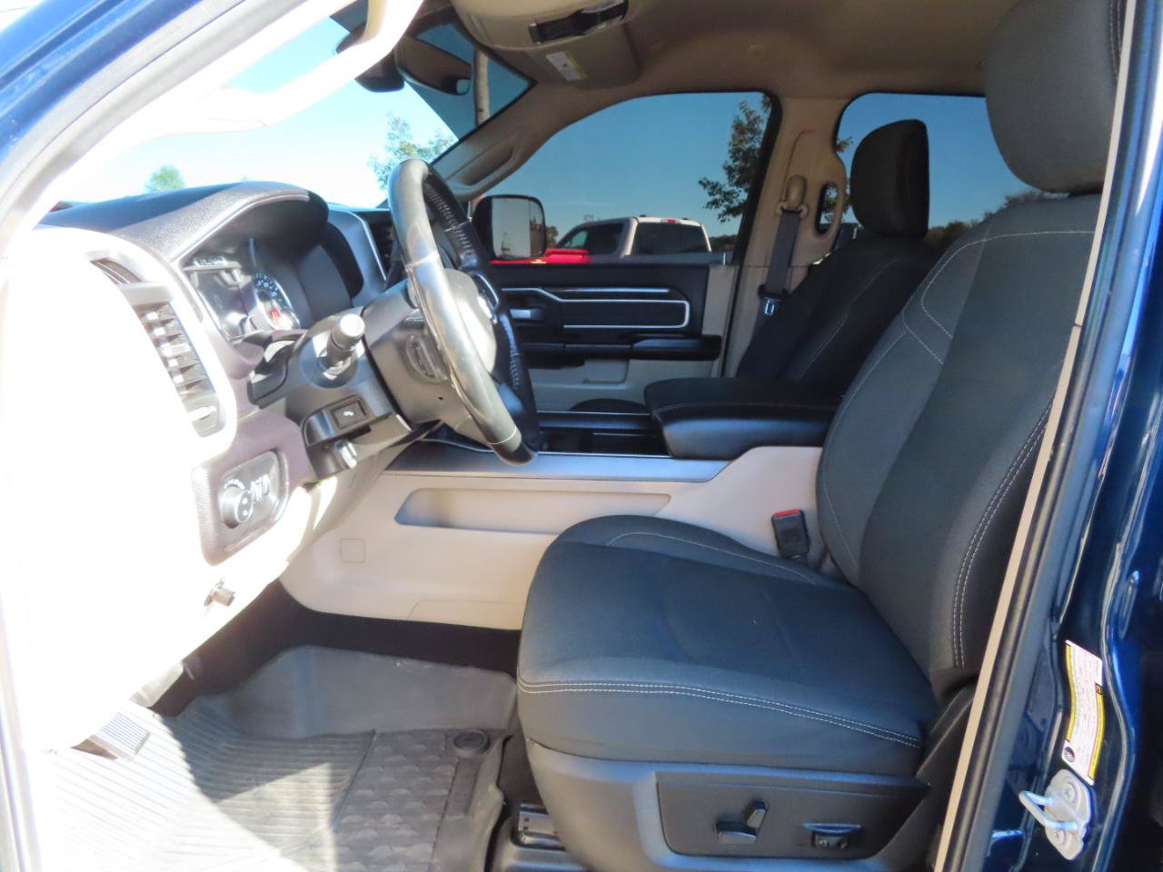 Used 2020 RAM 2500 Big Horn w/ Level 2 Equipment Group AWD/4WD image 25