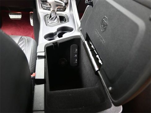 Used 2019 Dodge Challenger SRT Hellcat image 19