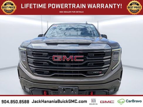 Used 2024 GMC Sierra 1500 AT4 w/ Technology Package AWD/4WD image 7