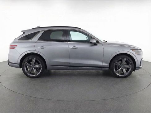 Used 2025 Genesis GV70 3.5T Sport w/ Sport Advanced Package image 8