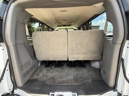 Used 2019 Chevrolet Express 2500 LT w/ LT Preferred Equipment Group RWD image 22