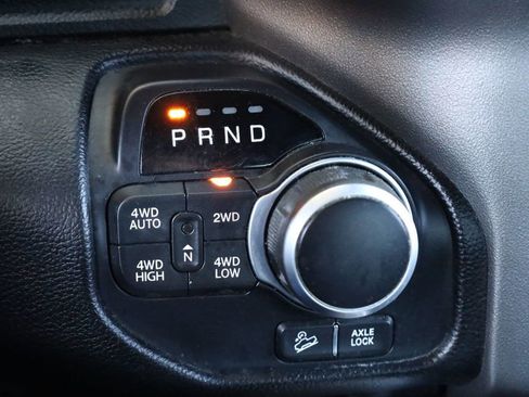 Used 2019 RAM 1500 Big Horn image 33