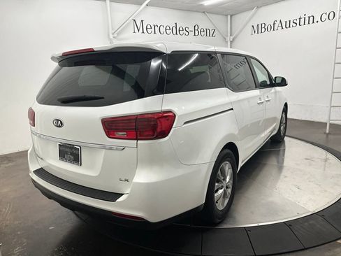 Used 2020 Kia Sedona LX FWD image 7