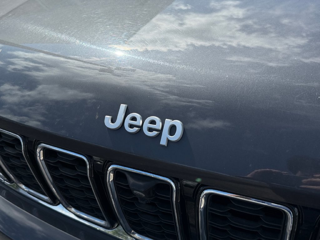 Used 2024 Jeep Grand Cherokee L Limited w/ Luxury Tech Group II AWD/4WD image 32