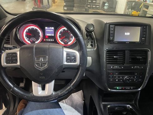 Used 2019 Dodge Grand Caravan GT FWD image 7
