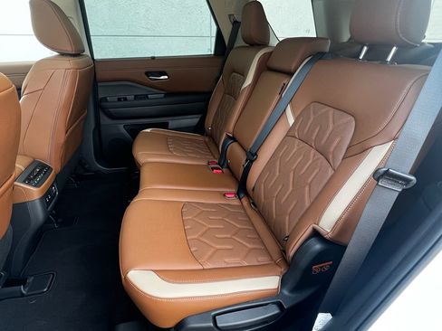 New 2026 Nissan Pathfinder Platinum w/ Cargo Package AWD/4WD image 17