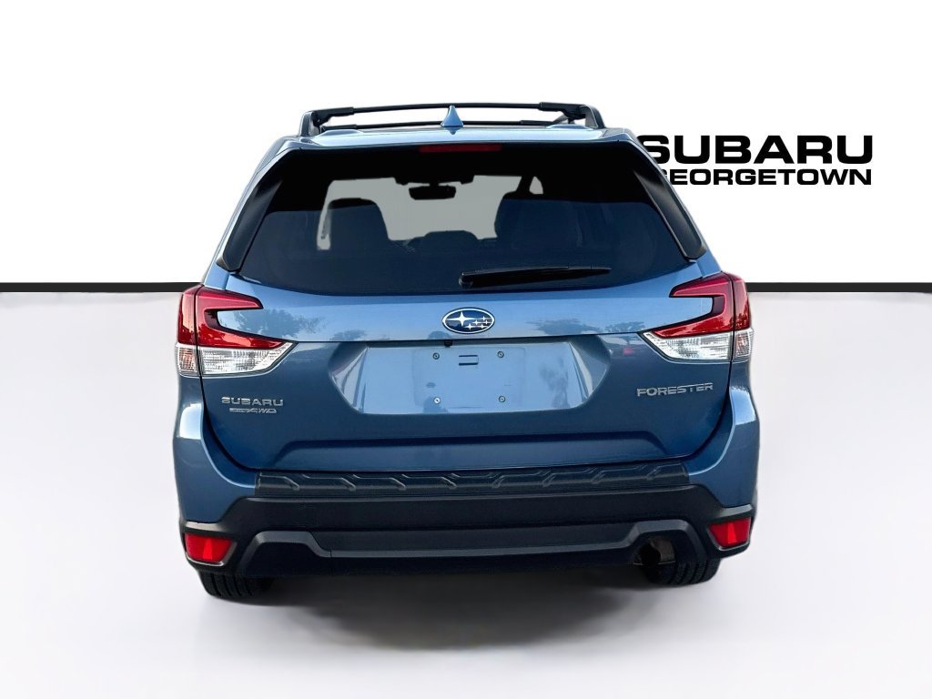 Used 2020 Subaru Forester Premium AWD/4WD image 6