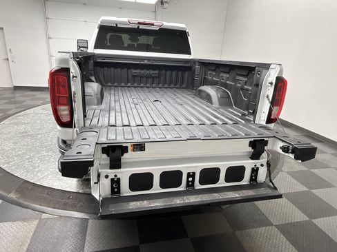 Certified 2025 GMC Sierra 2500 SLE w/ SLE Value Package; AWD/4WD image 7