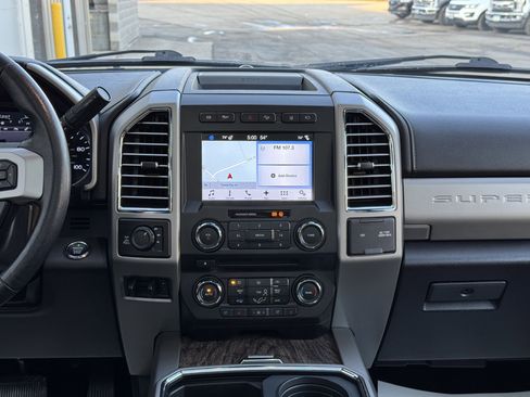 Used 2017 Ford F350 Lariat w/ Lariat Ultimate Package image 14