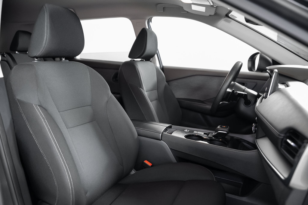 Used 2023 Nissan Rogue S FWD image 22