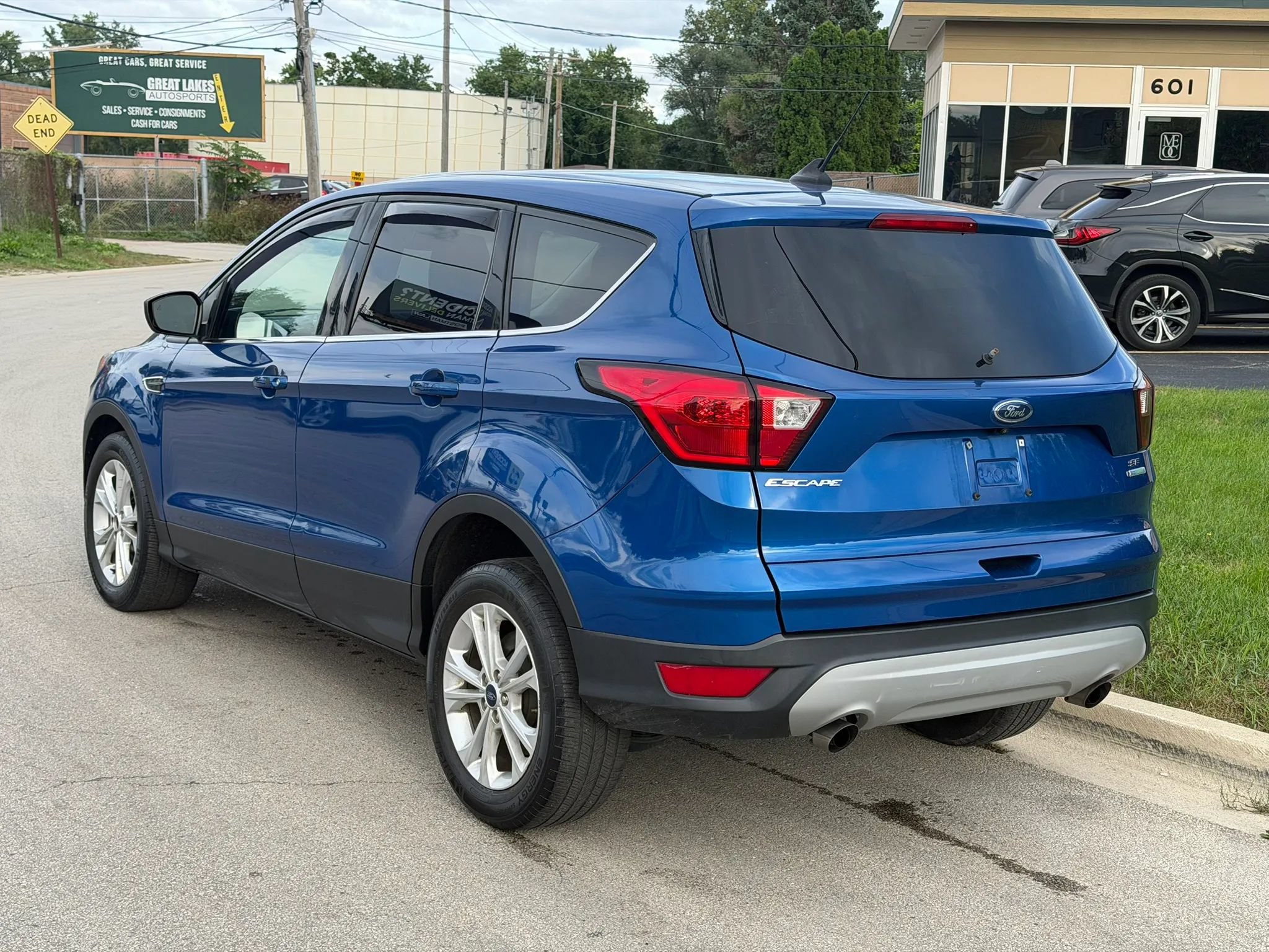 Used 2019 Ford Escape SE FWD image 3
