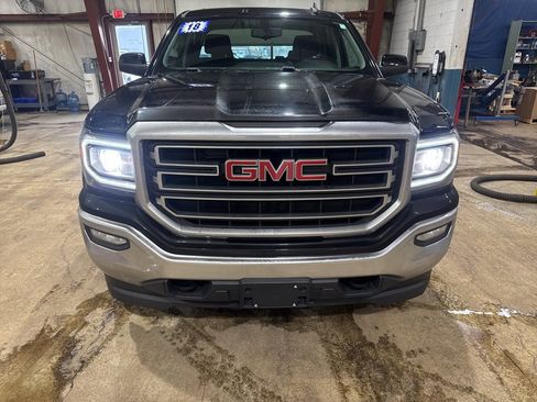 Used 2018 GMC Sierra 1500 SLE w/ SLE Value Package image 6