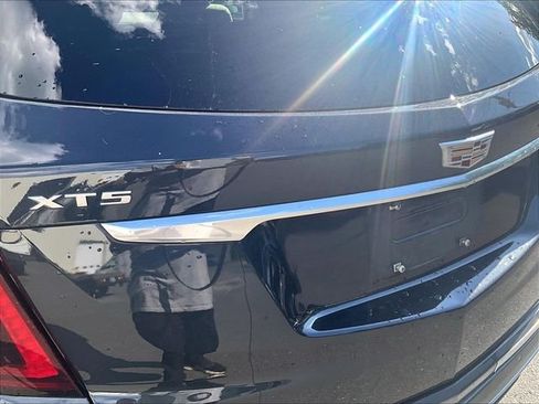 Used 2021 Cadillac XT5 Premium Luxury AWD/4WD image 8