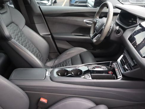 Used 2023 Audi e-tron GT Premium Plus w/ Performance Package image 13