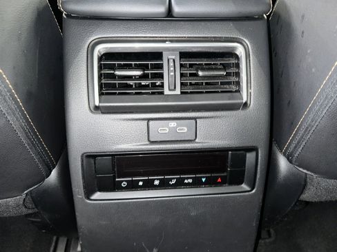 Used 2024 MAZDA CX-90 3.3 Turbo w/ Premium Package AWD/4WD image 21