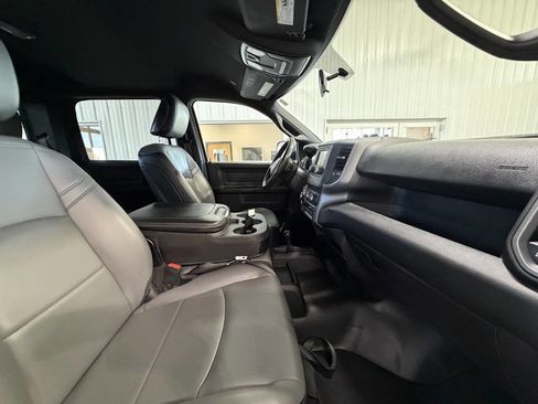 Used 2022 RAM 2500 Tradesman w/ Chrome Appearance Group AWD/4WD image 21