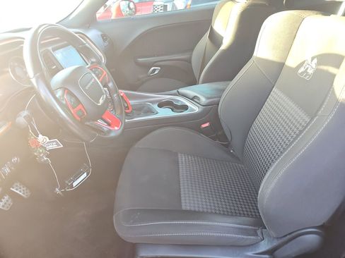Used 2018 Dodge Challenger R/T Scat Pack image 7
