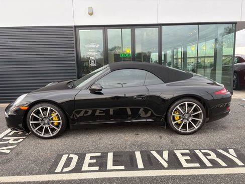 Used 2013 Porsche 911 Carrera image 2
