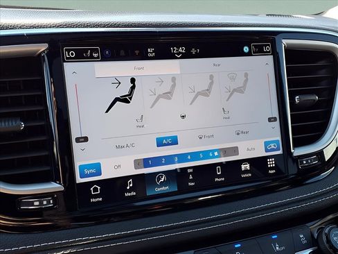 New 2026 Chrysler Pacifica Select image 14