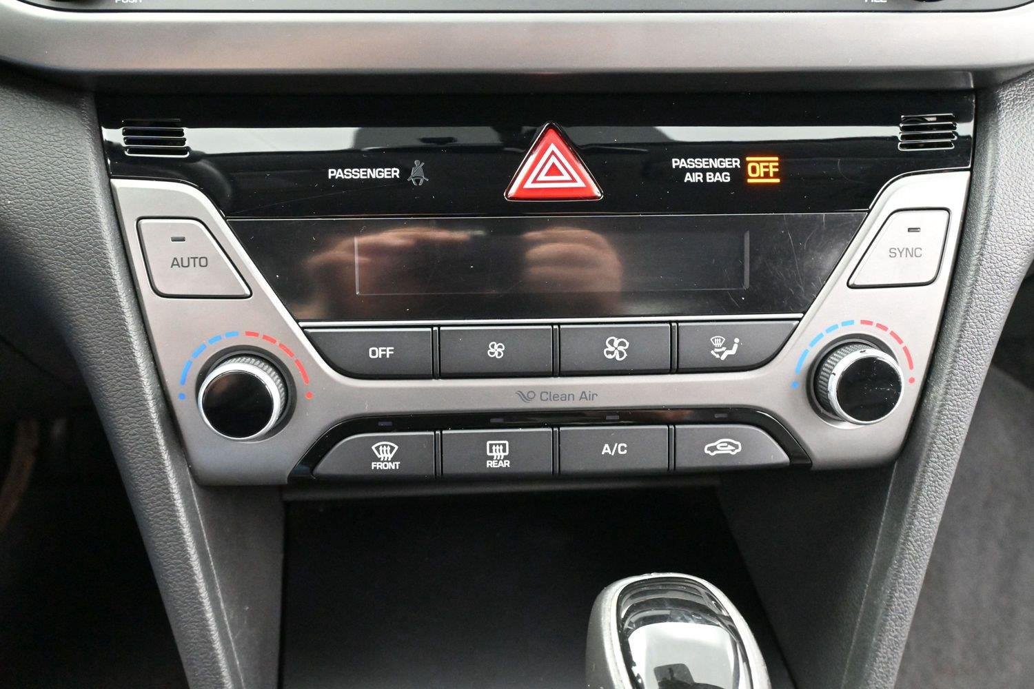 Used 2017 Hyundai Elantra Limited FWD image 23