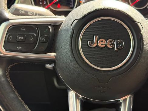 Used 2021 Jeep Wrangler Unlimited Rubicon AWD/4WD image 30