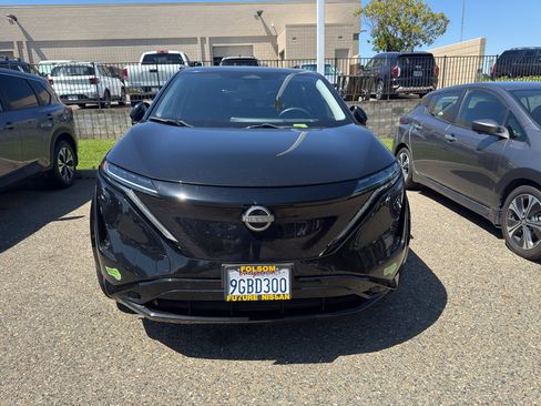 Used 2023 Nissan Ariya FWD image 2