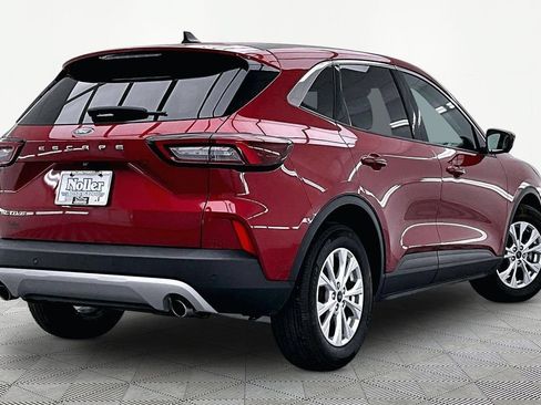 Used 2023 Ford Escape Active w/ Tech Pack #2 FWD image 2