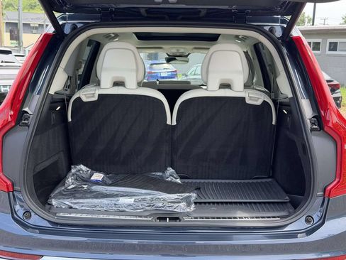 Used 2024 Volvo XC90 T8 Plus w/ Protection Package Premier AWD/4WD image 14