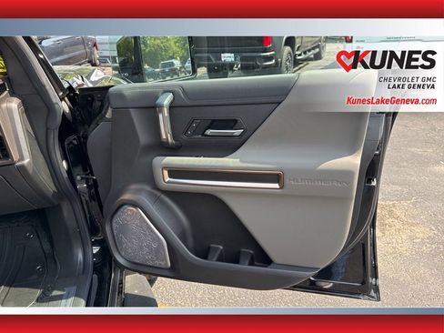 New 2025 GMC Hummer EV 2X image 20