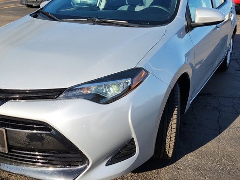 Used 2018 Toyota Corolla L image 9