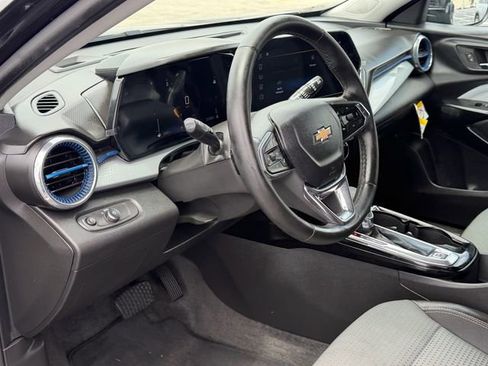 Used 2026 Chevrolet Trax LT w/ Driver Confidence Package FWD image 12